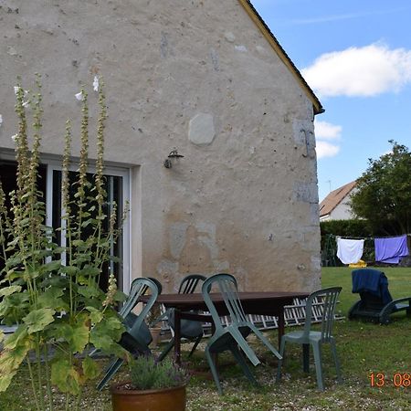 Bed and Breakfast Au Calme Houssay  Exterior foto