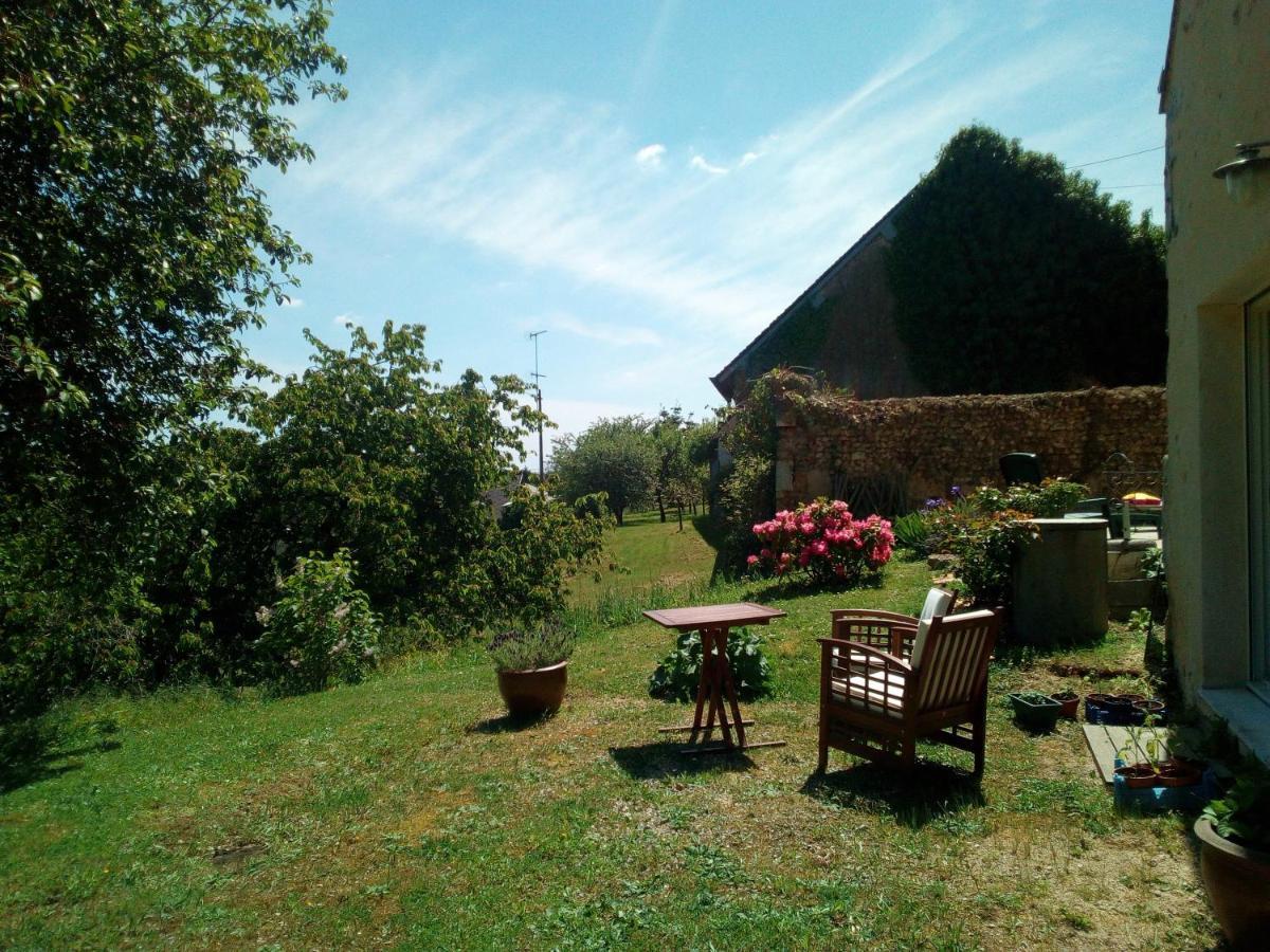 Bed and Breakfast Au Calme Houssay  Exterior foto