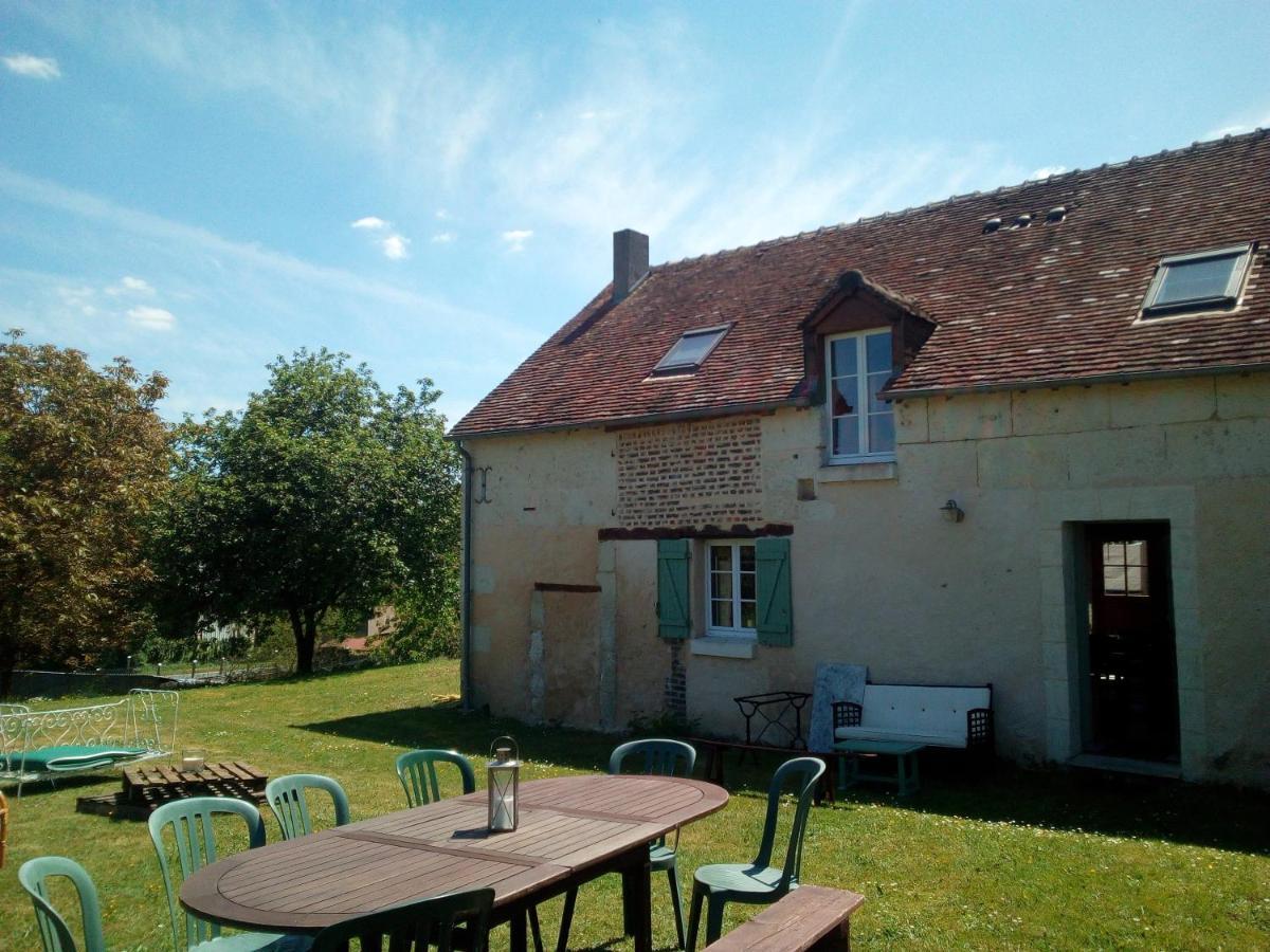 Bed and Breakfast Au Calme Houssay  Exterior foto